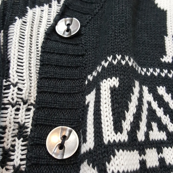 Forever 21 elk/deer button front cardigan sweater size small - Picture 5 of 6